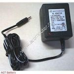 Motorola AC adapter, input: 117VAC 60Hz 6W, output: 11VDC 55mA, p/n: 2580659B01  ( )