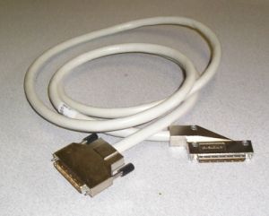 Amphenol BN21K-02 External SCSI cable HD68M/HD68M (68-pin), 2m, OEM ( )