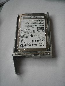 Hot Swap HDD SUN/Fujitsu MHV2080BS 80GB, 5400 rpm, 2.5", SATA/w tray, model: MHV2080SBSUN80G, p/n: 390-0250-02, OEM ( )
