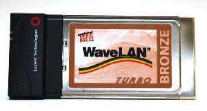 Lucent Technologies Bronze 802.11b Wireless Wi-Fi PCMCIA Card, model: PC24E-T-FC, p/n: 011498/A, encryption: NO WEP, OEM ( )