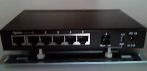 MiLAN Technology MIL-S501MT-15 Ethernet Switch 5x10/100Base-TX & 1port 100Base-FX Single-mode (15km) MT-RJ connector, box ()