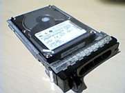 В наличии имеются жесткие диски Hot Swap HDD Maxtor/Dell 04M060 36GB, 10K rpm, SCSI Ultra320, 80-pin/w tray. Цена-8720 руб.